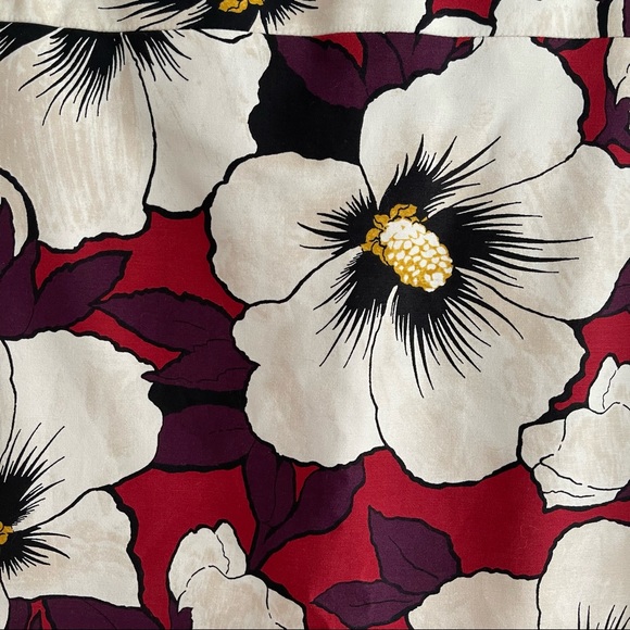 Ann Taylor Factory Red Floral Print Pencil Skirt Size 10 - Picture 2 of 11